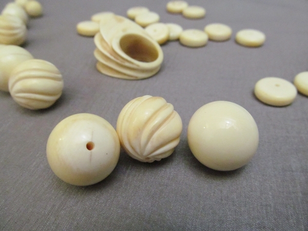 Anitque Ivory Beads/Necklace