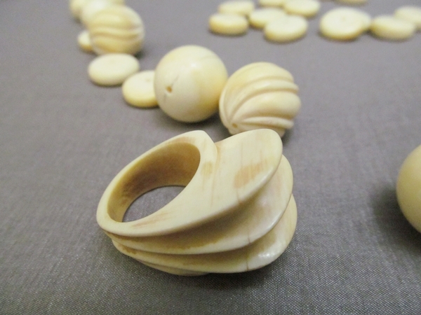 Anitque Ivory Beads/Necklace