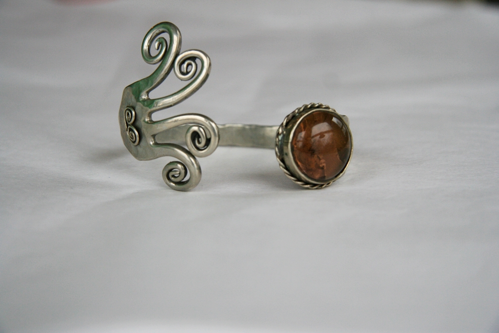 Silver Bracelet with Amber Stone