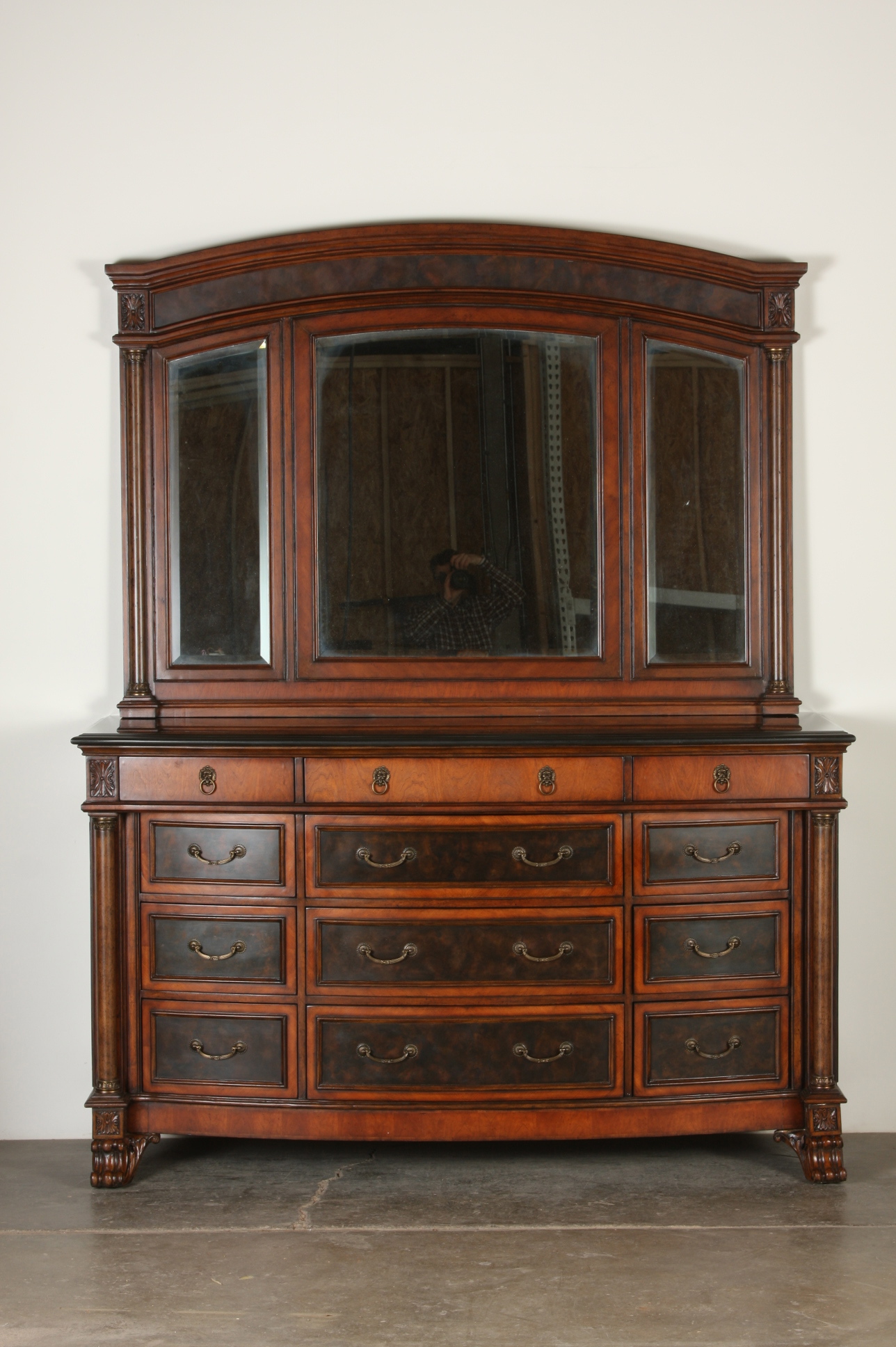 Chest of Drawers/Dresser and Mirror