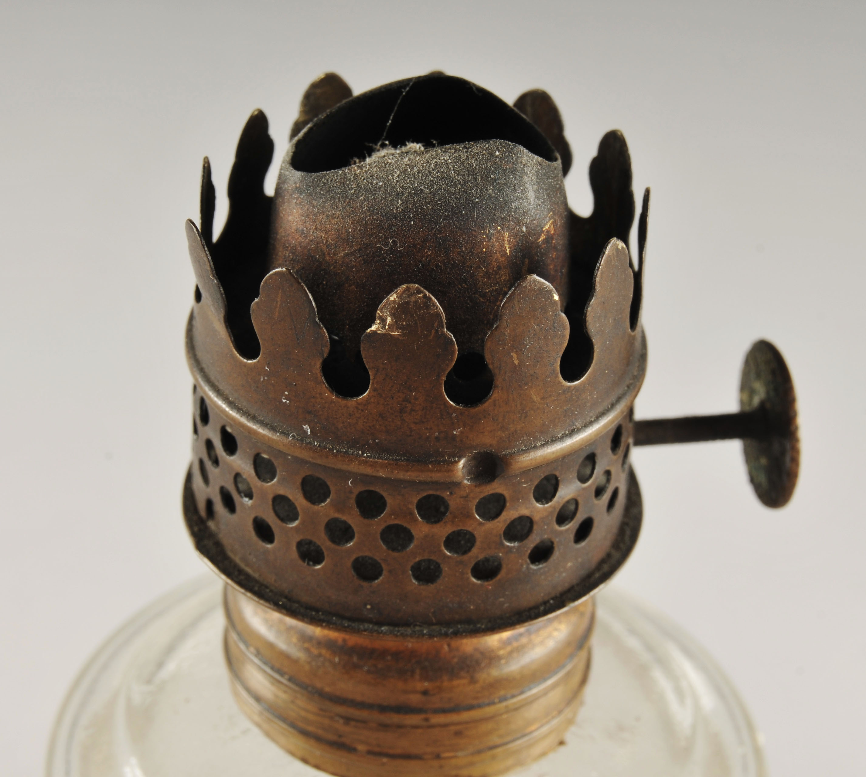 Antique Little Duchess Miniature Bedroom FInger Lamp