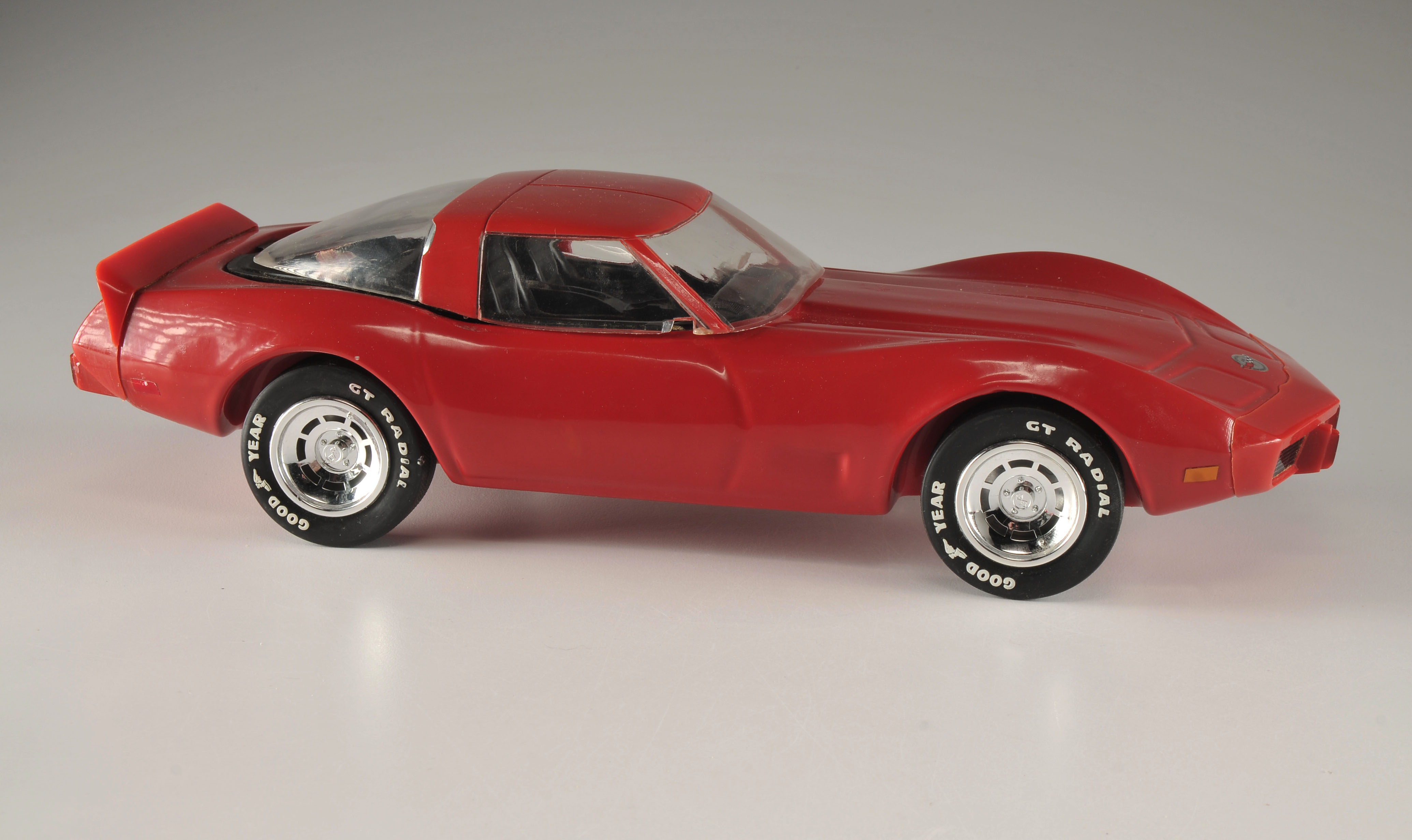 Two vintage collectible Jim Beam bottles 