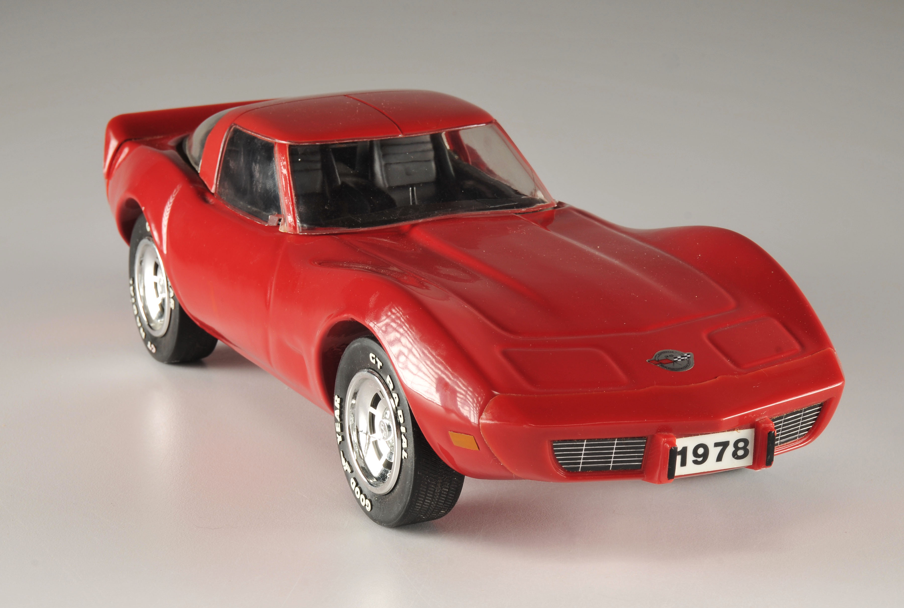 Two vintage collectible Jim Beam bottles 