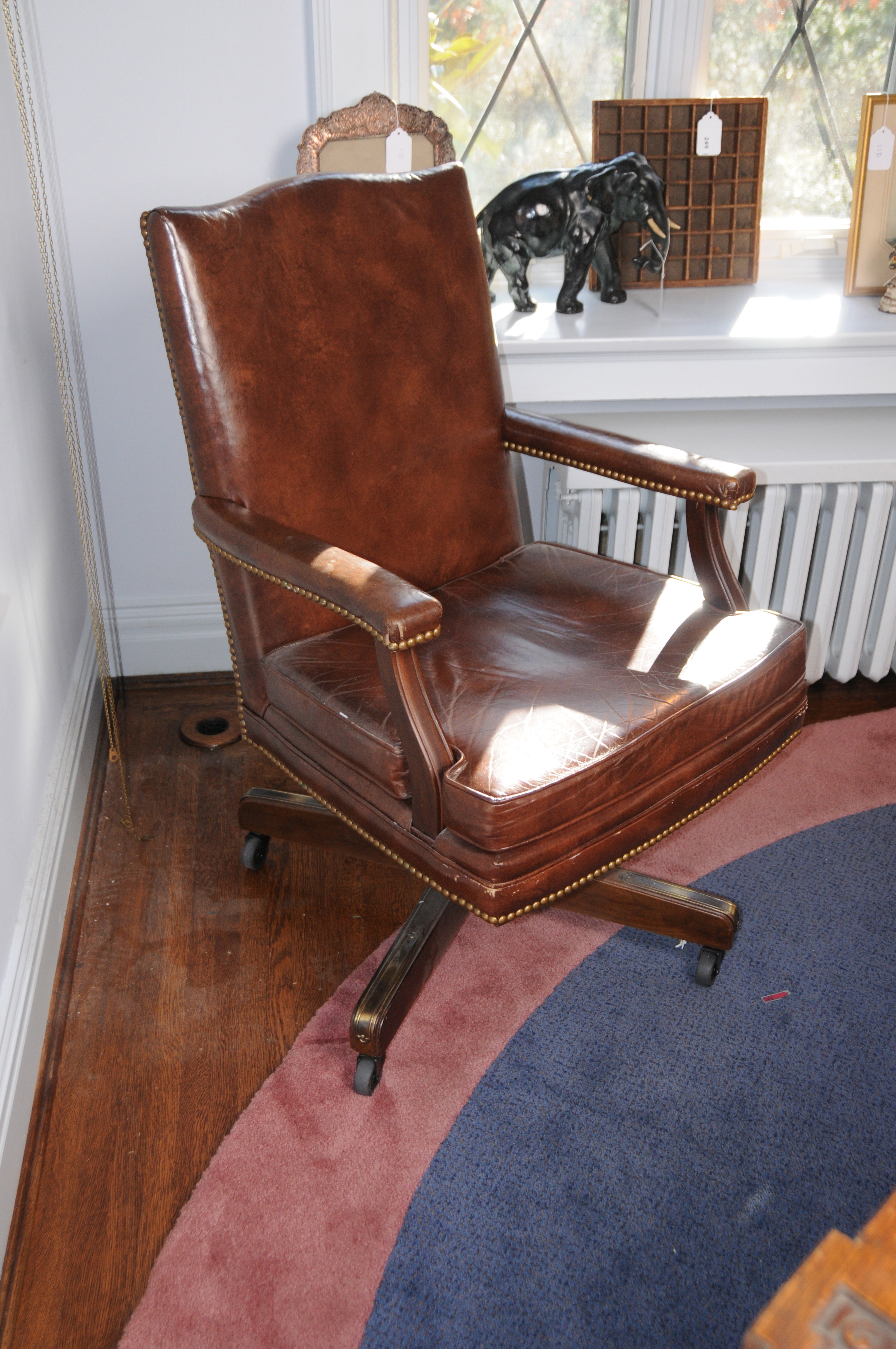 Alma Desk Company, Leather Chair