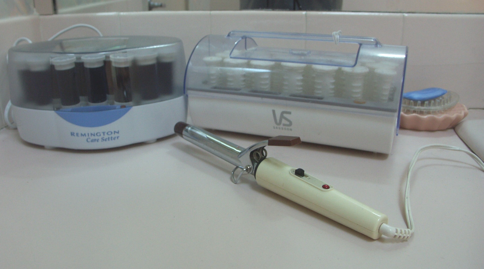 Vintage Hot Curlers/Curling Iron