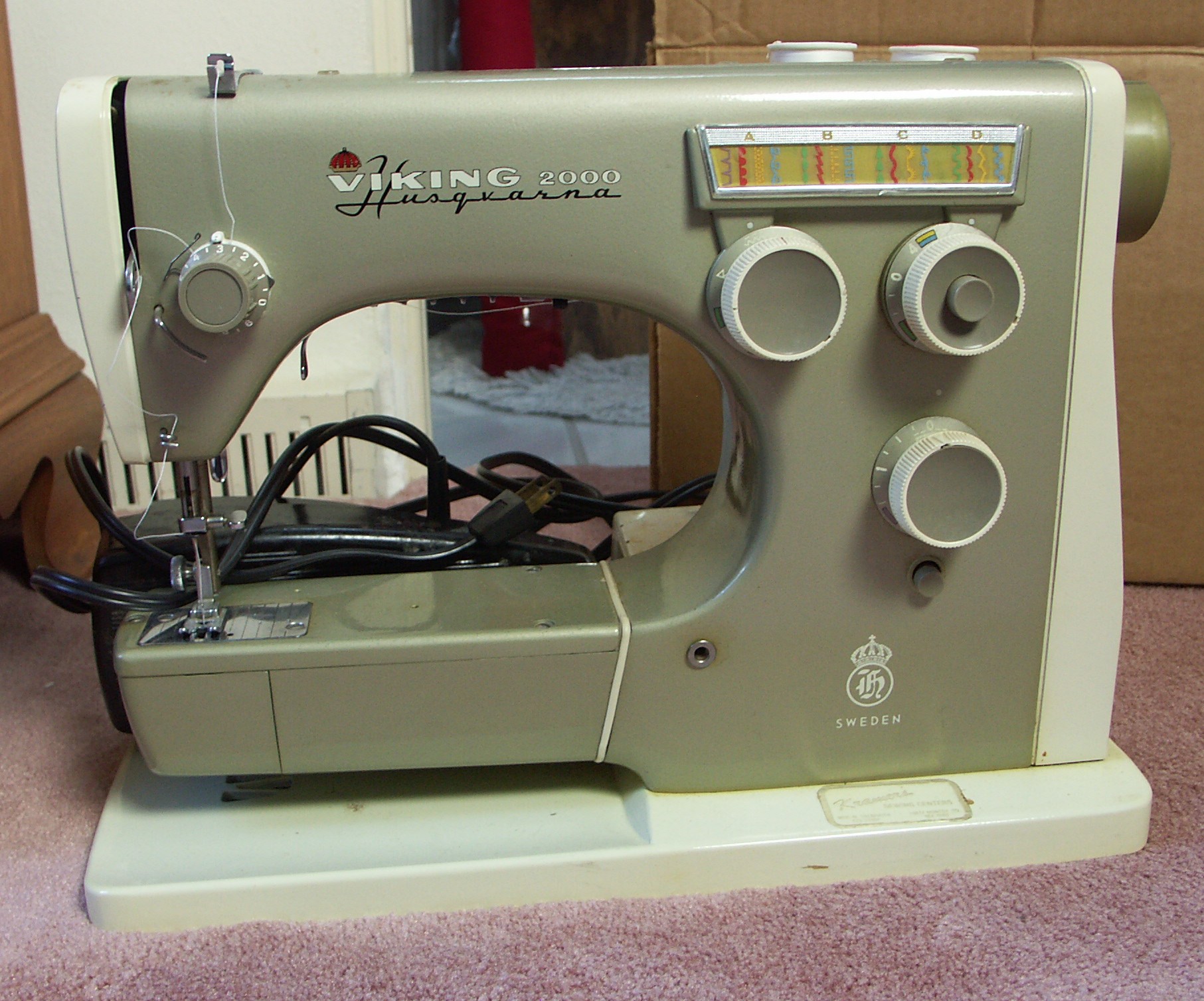 Viking 2000 Sewing Machine