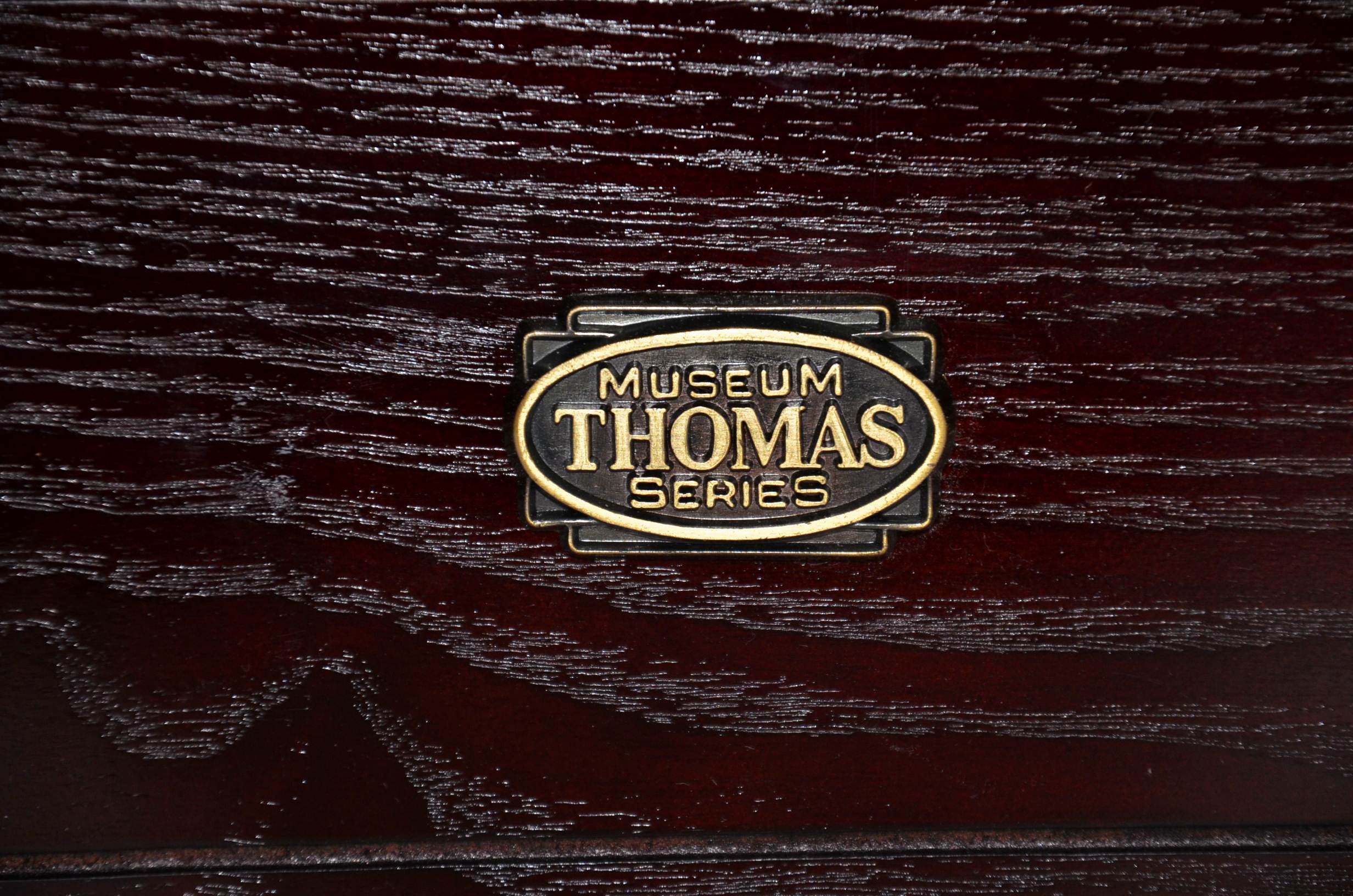 Thomas Collector's Edition, Model TPC-747, turntable record player.