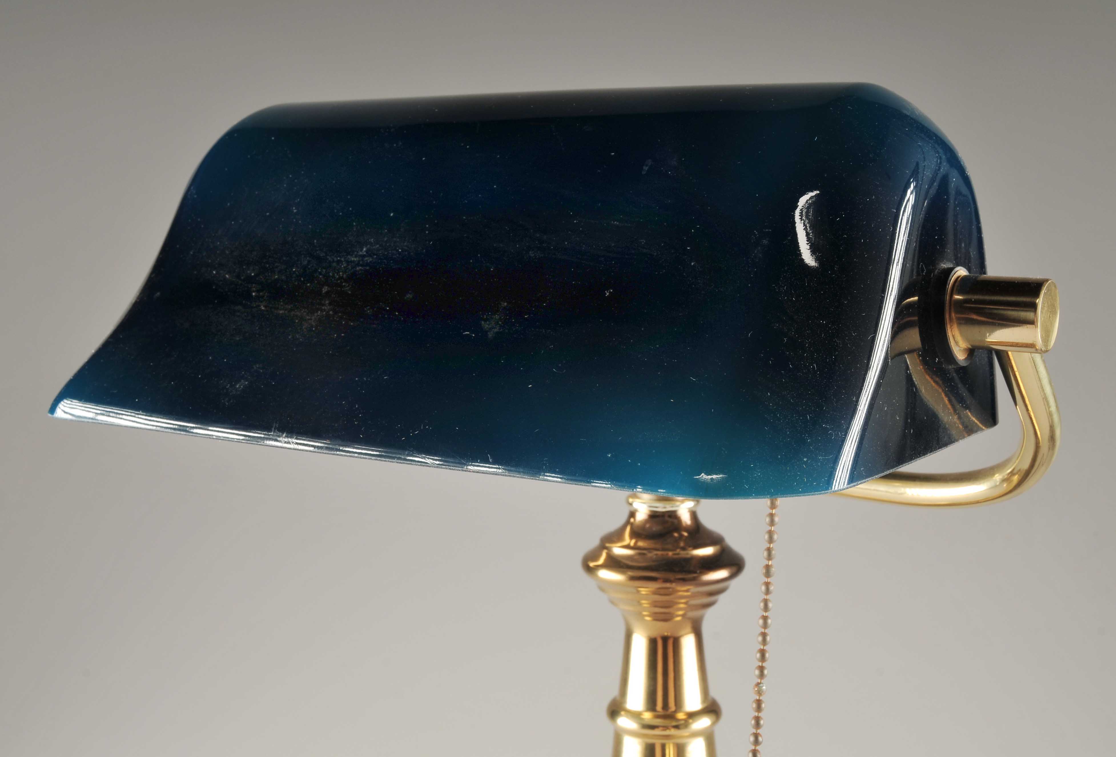 Brass Bankers Desk Table Lamp with Emerald Glass Shade by Underwriters Laboratories