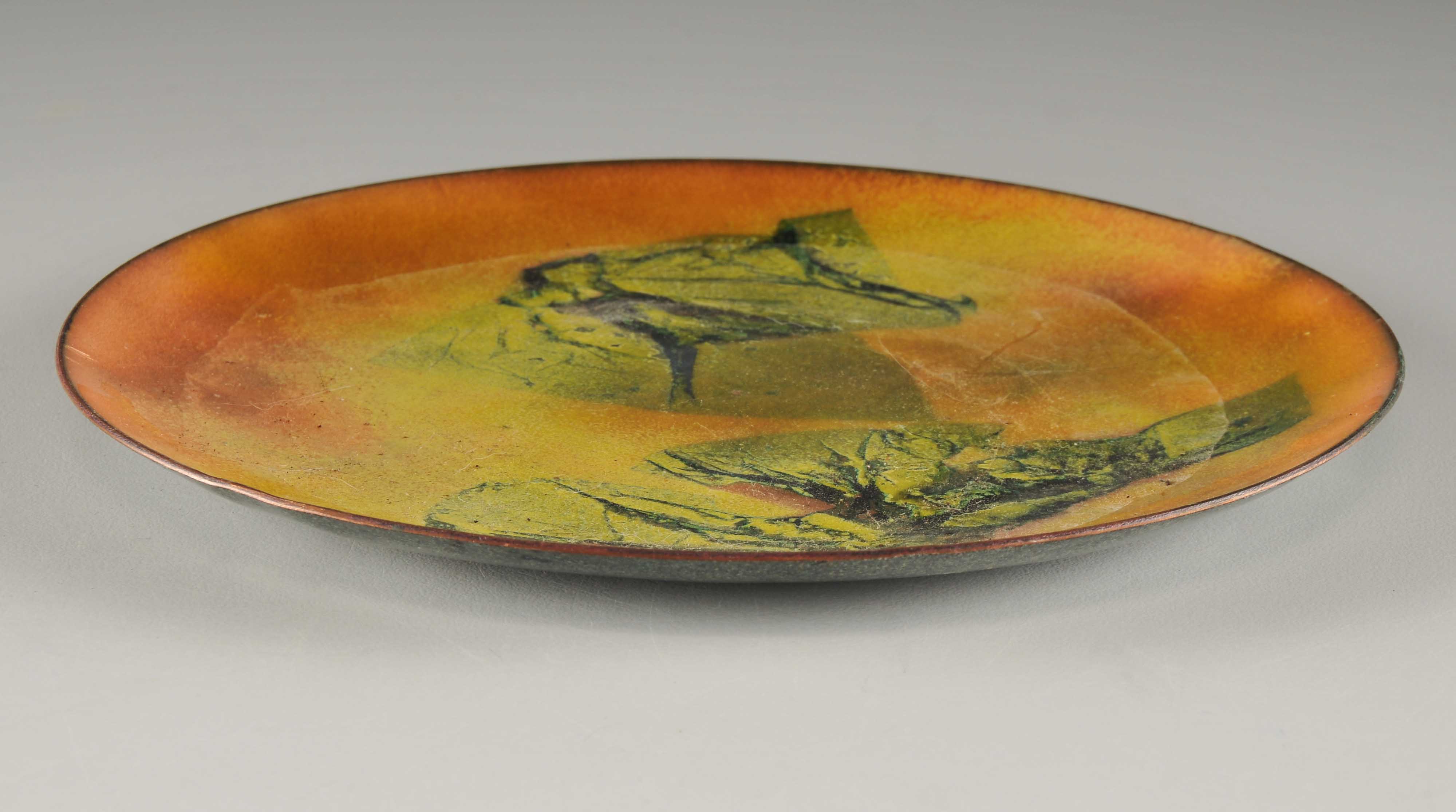 Enameled plate