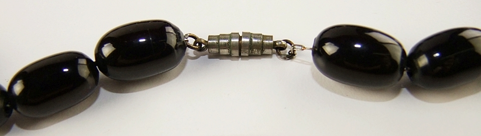 Strand of vintage graduated natural stone beads, 