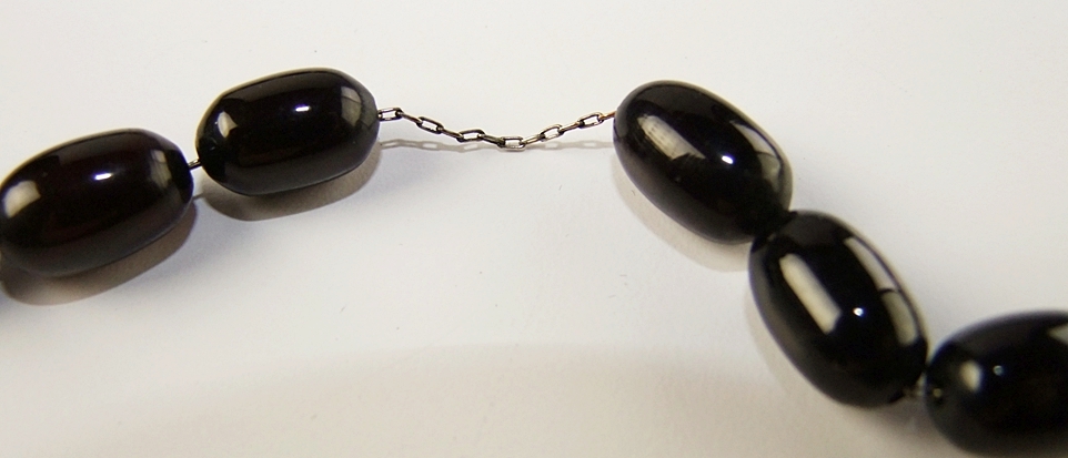 Strand of vintage graduated natural stone beads, 