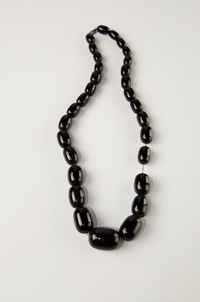 Strand of vintage graduated natural stone beads, 