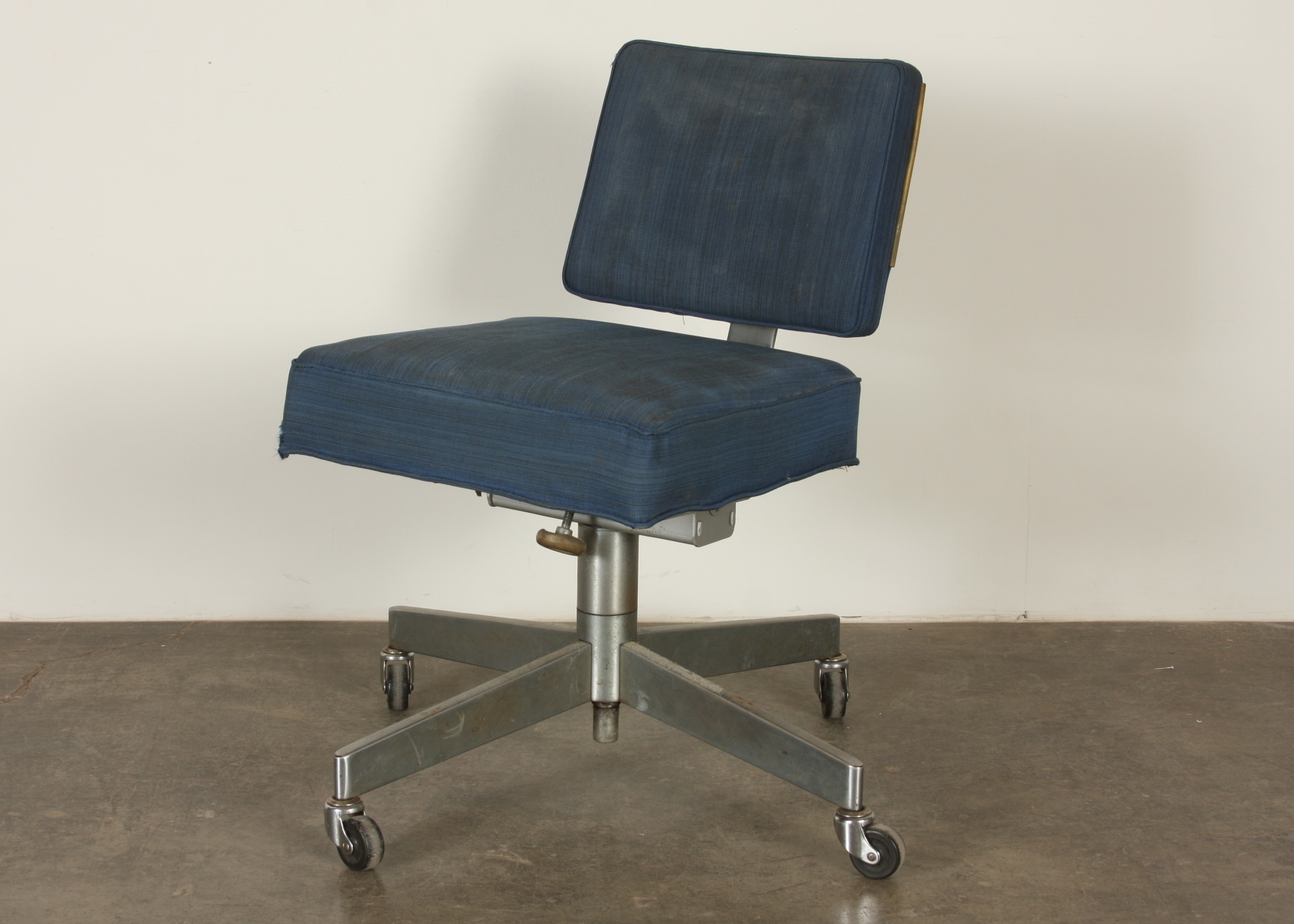Steelcase Office Chair On Casters