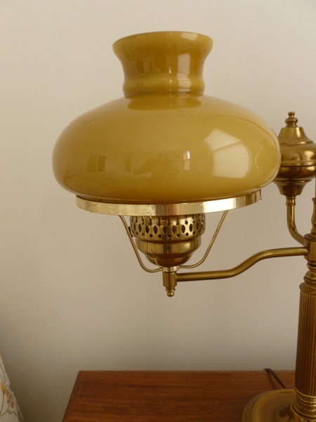 Double Globe Brass Lamp