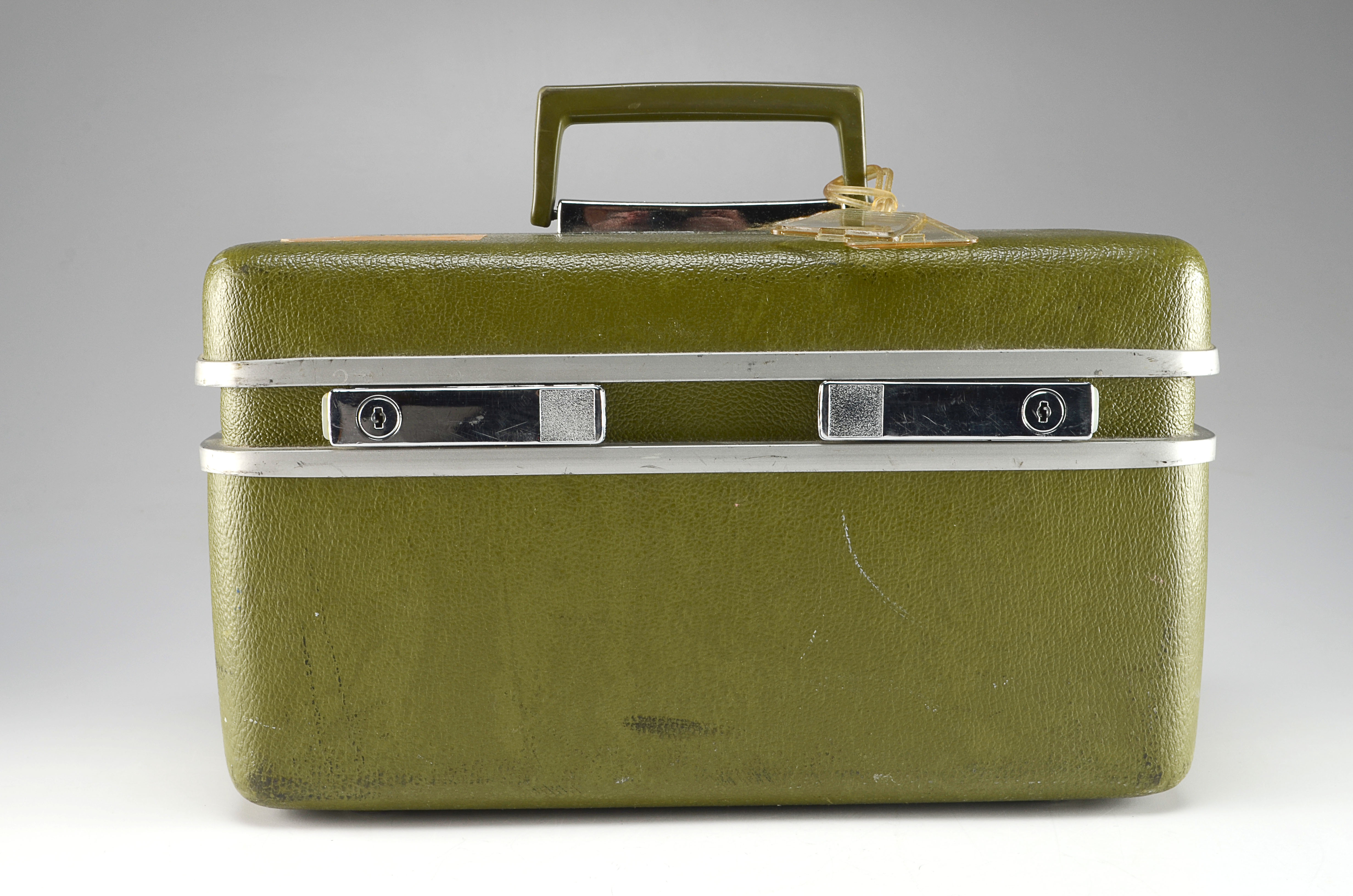 Vintage Royal Traveller Travel Case