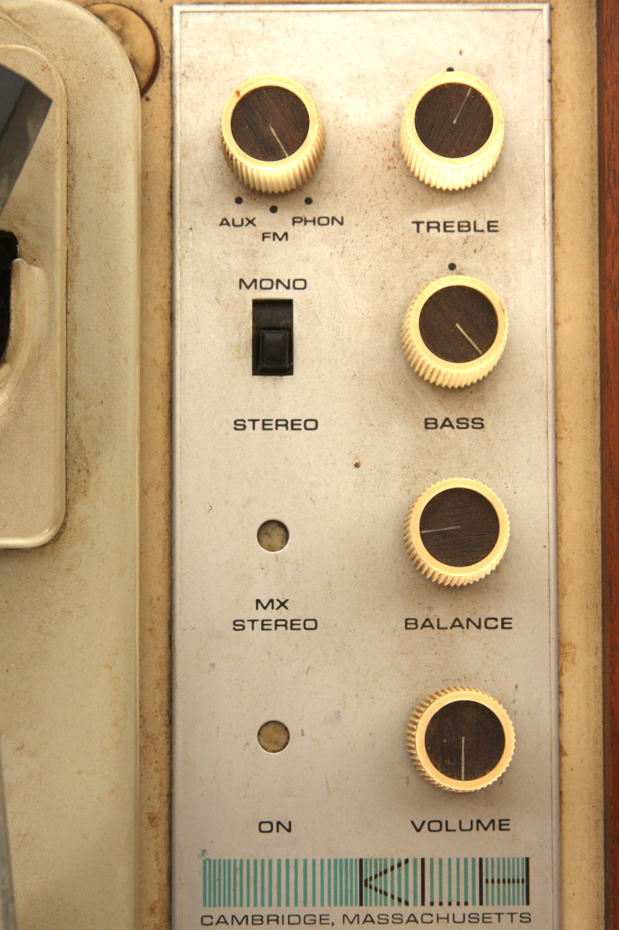 KLH Model 24 Turntable