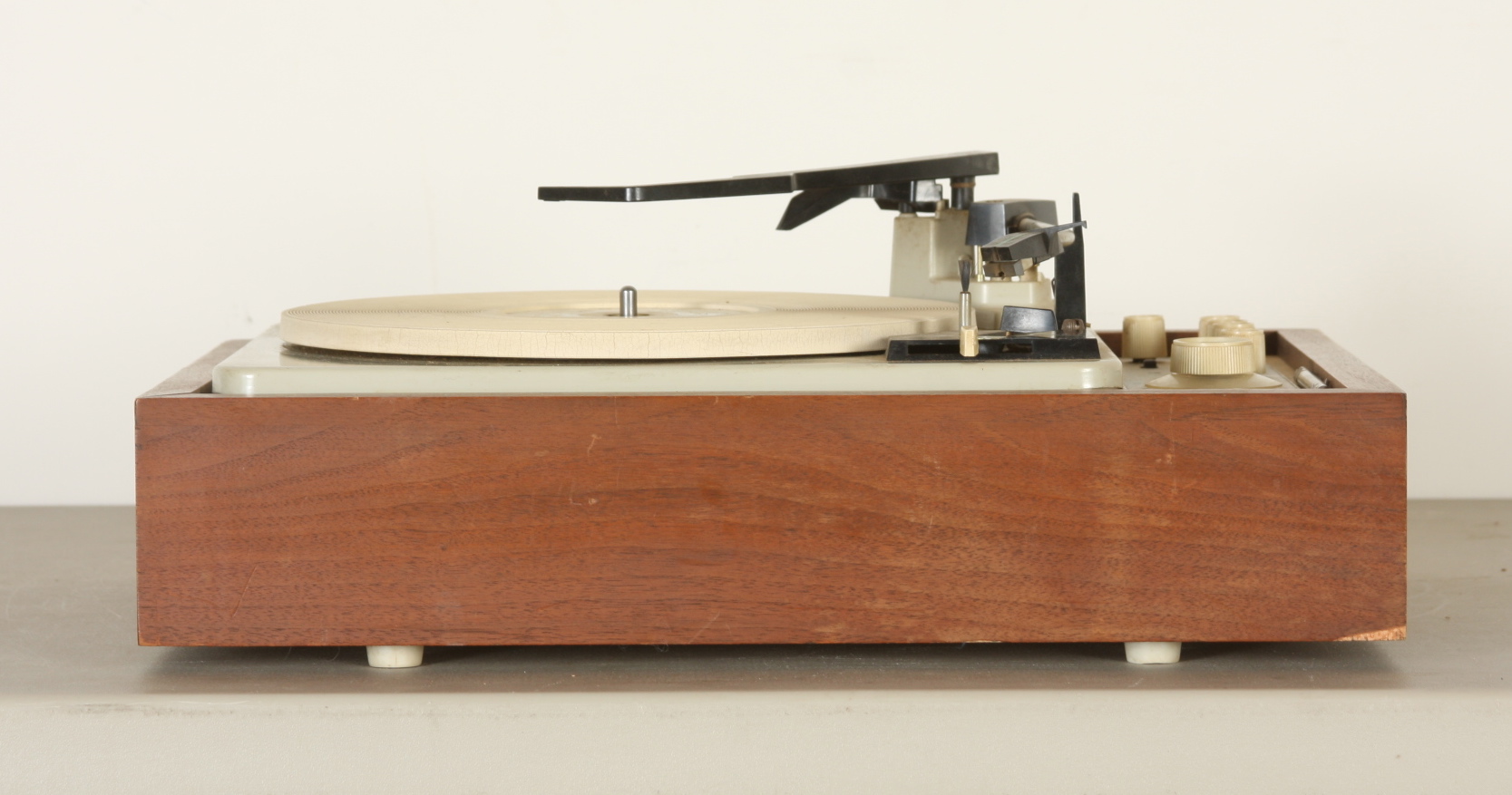 KLH Model 24 Turntable