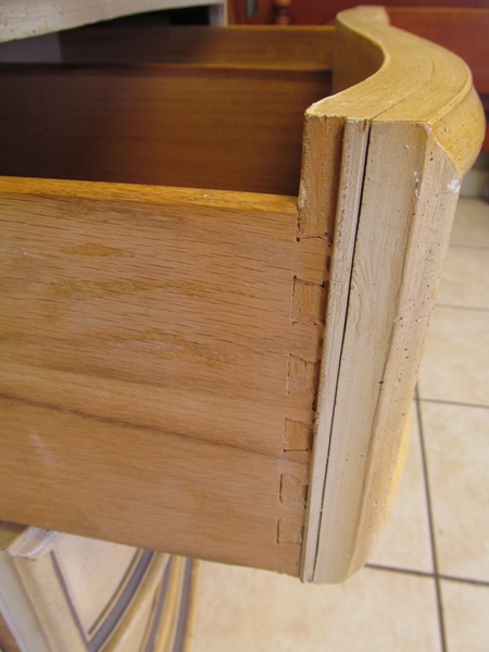 Thomasville Dresser & 2 Mirrors