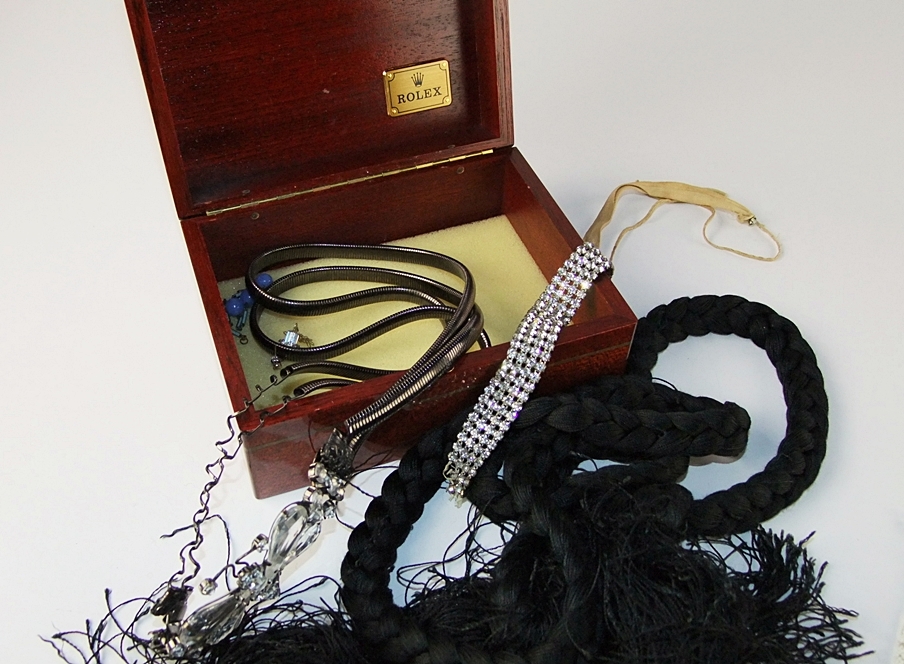 A random lot of vintage jewelry and accessories 