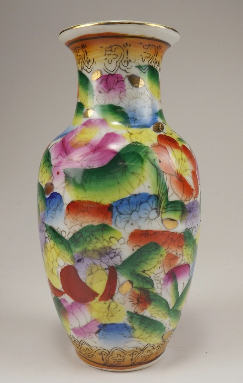 Chinese Porcelain and Modern Vase