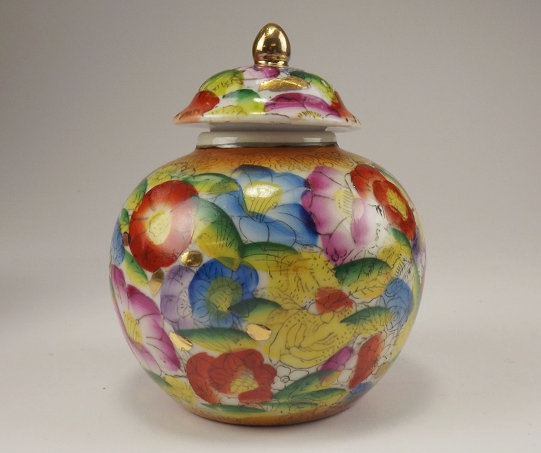 Chinese Porcelain and Modern Vase