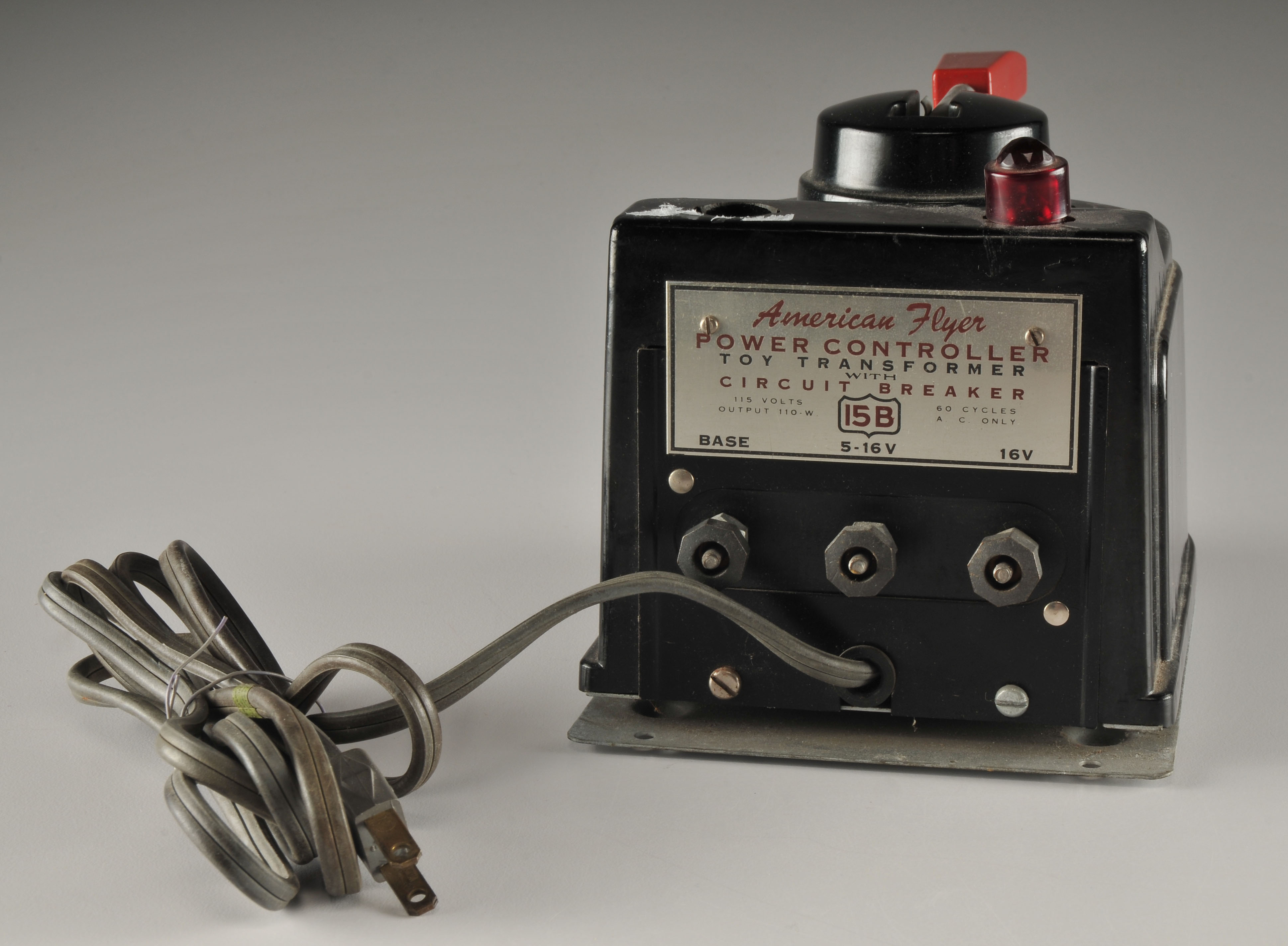 Vintage American Flyer Toy Transformer