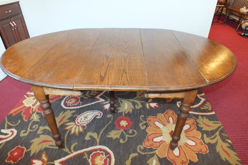 Antique oak drop leaf table