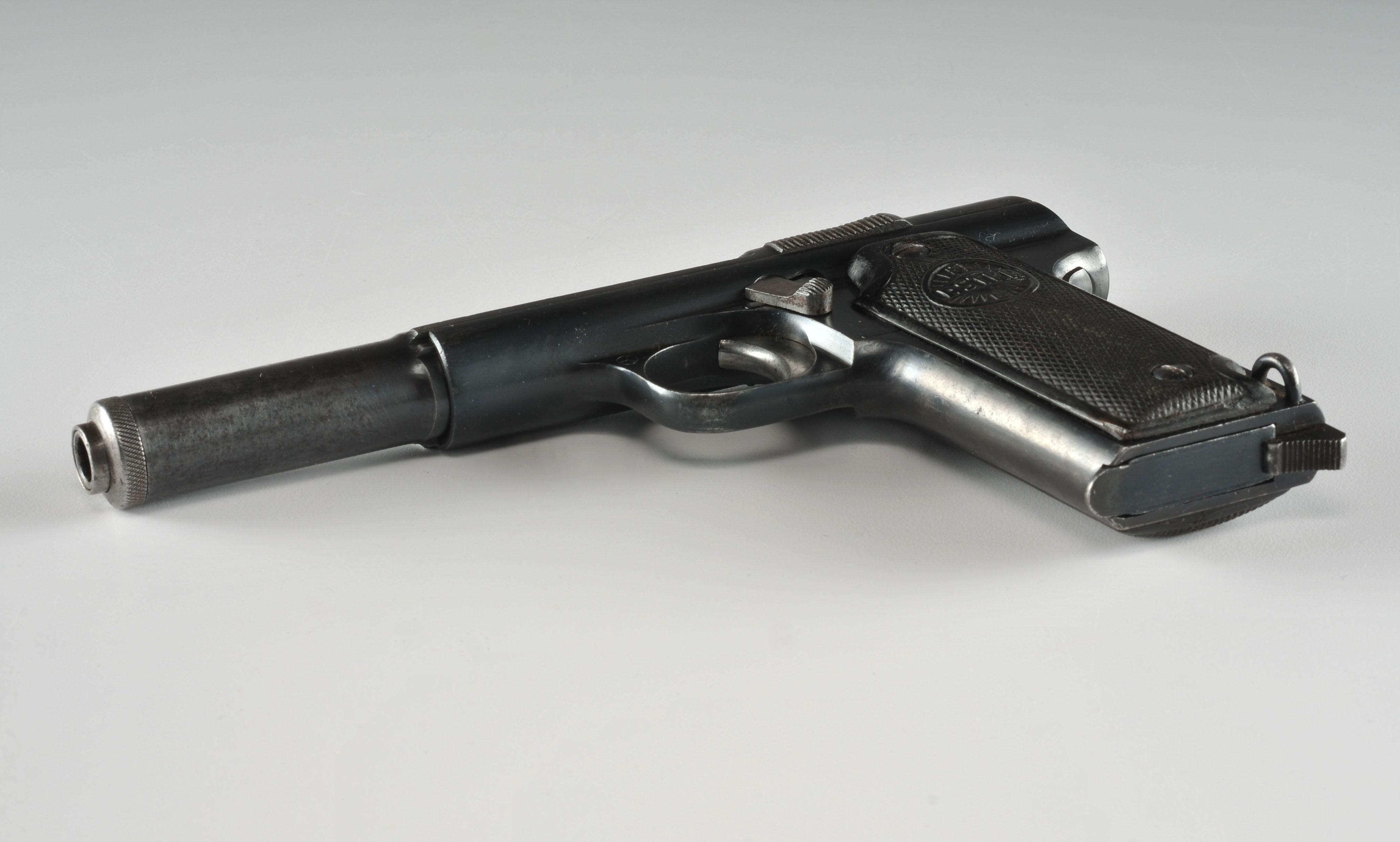 Astra 400 Model 1921 semi-automatic pistol