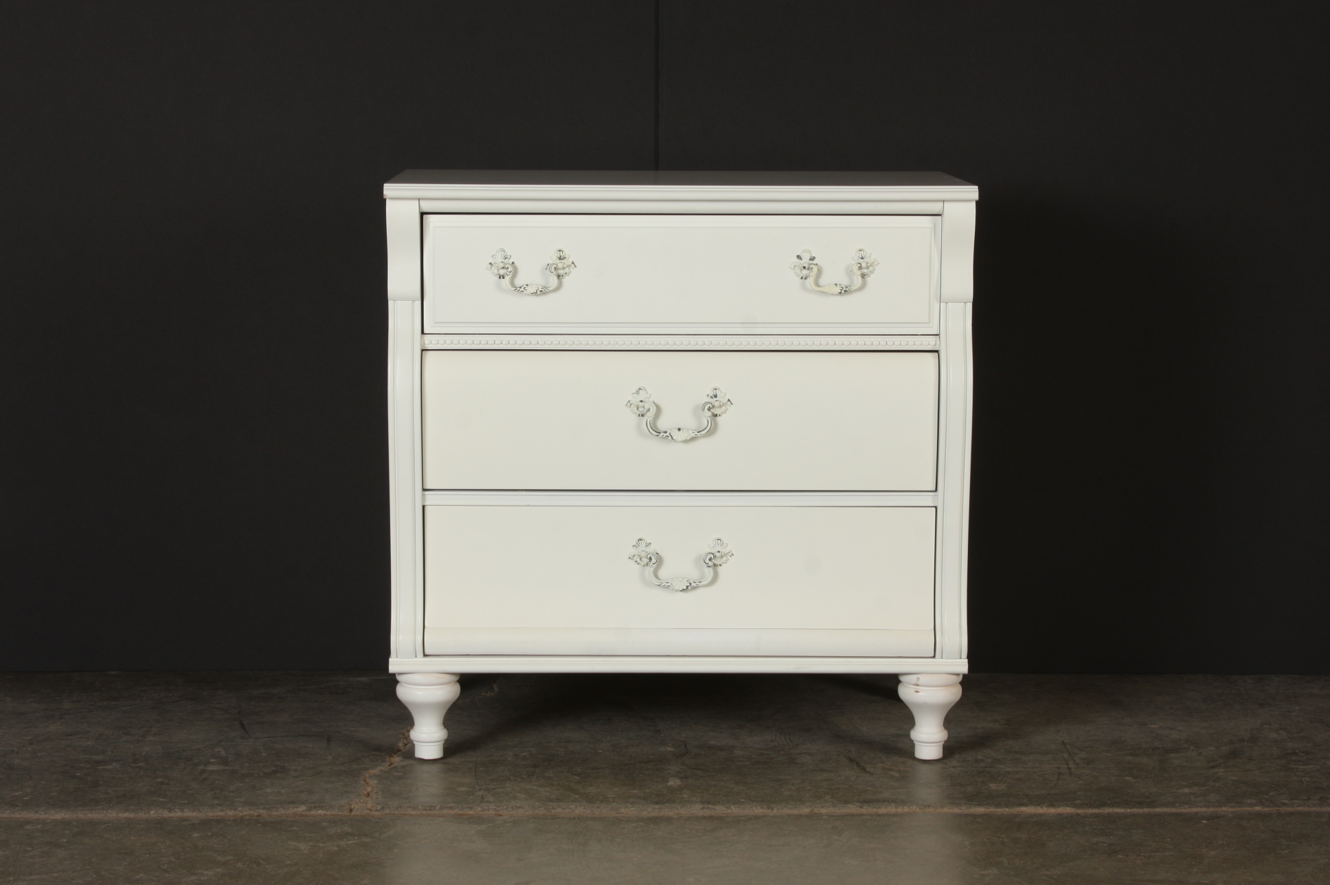 Stanley Furniture White Bachelor's Chest of Drawers