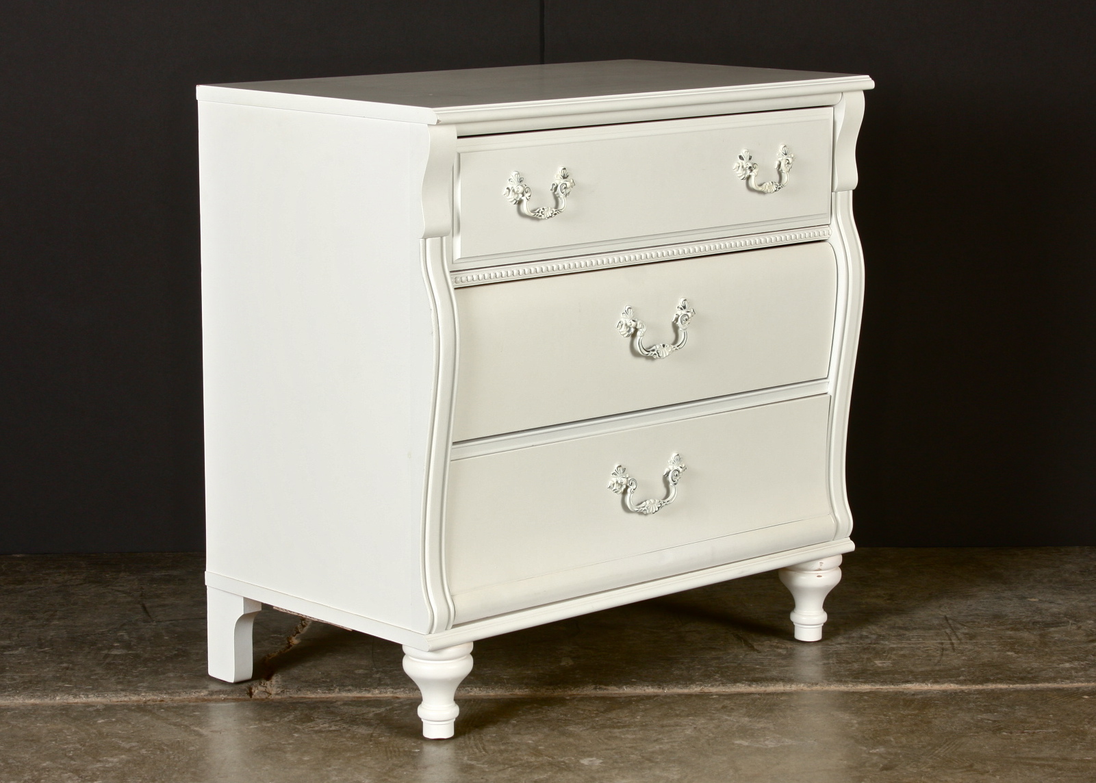 Stanley Furniture White Bachelor's Chest of Drawers