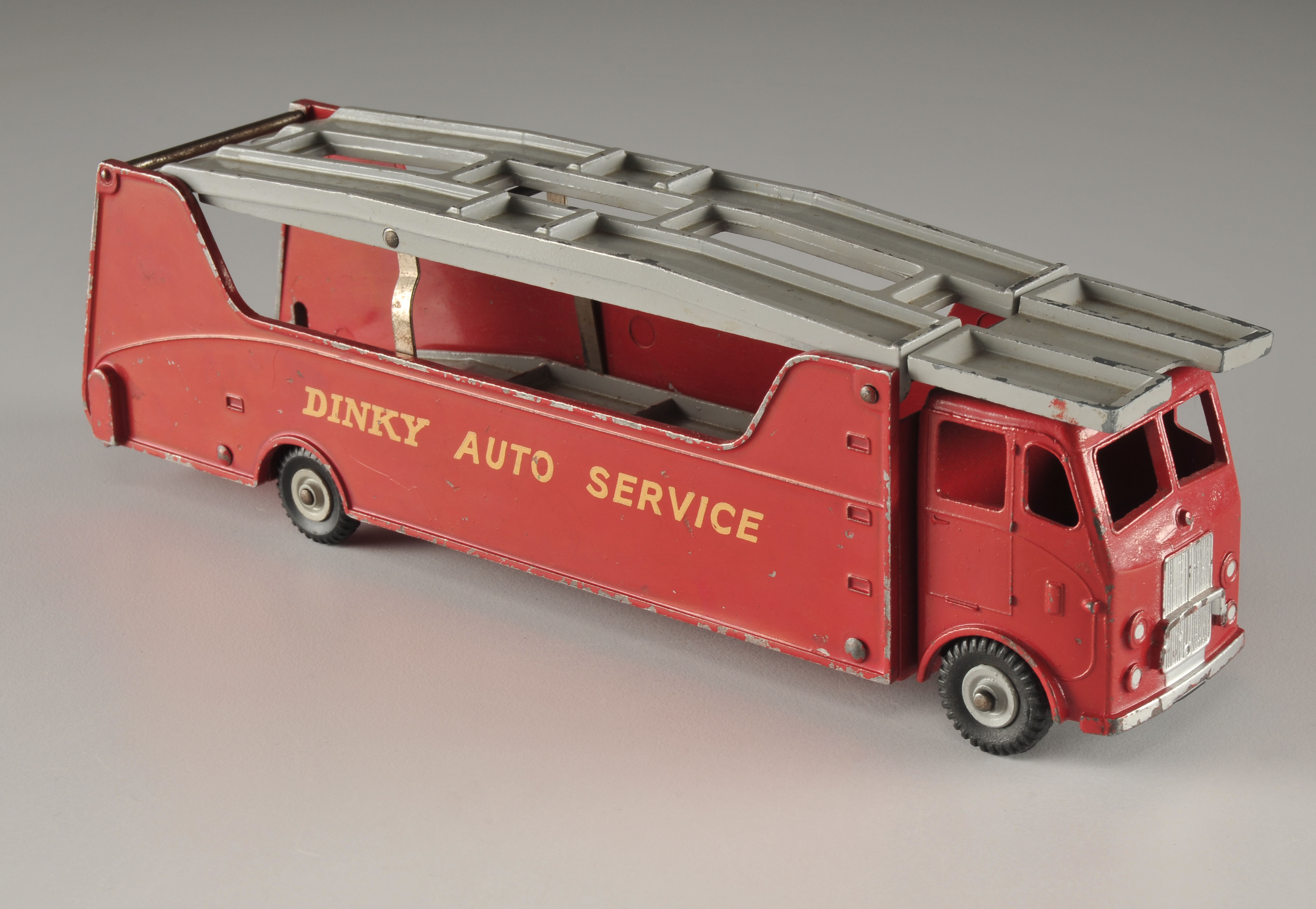 Five vintage Dinky Toys metal cars