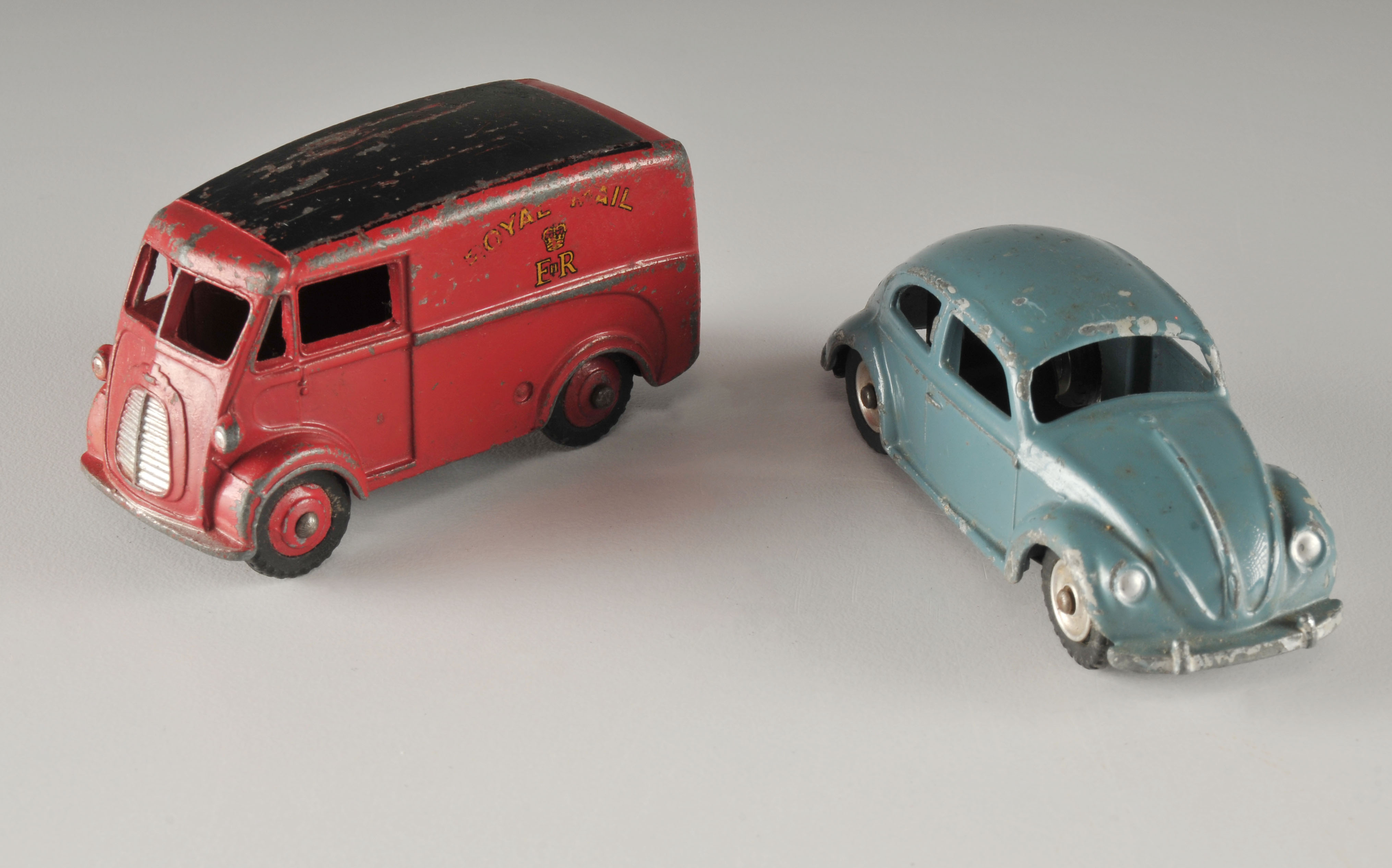 Five vintage Dinky Toys metal cars