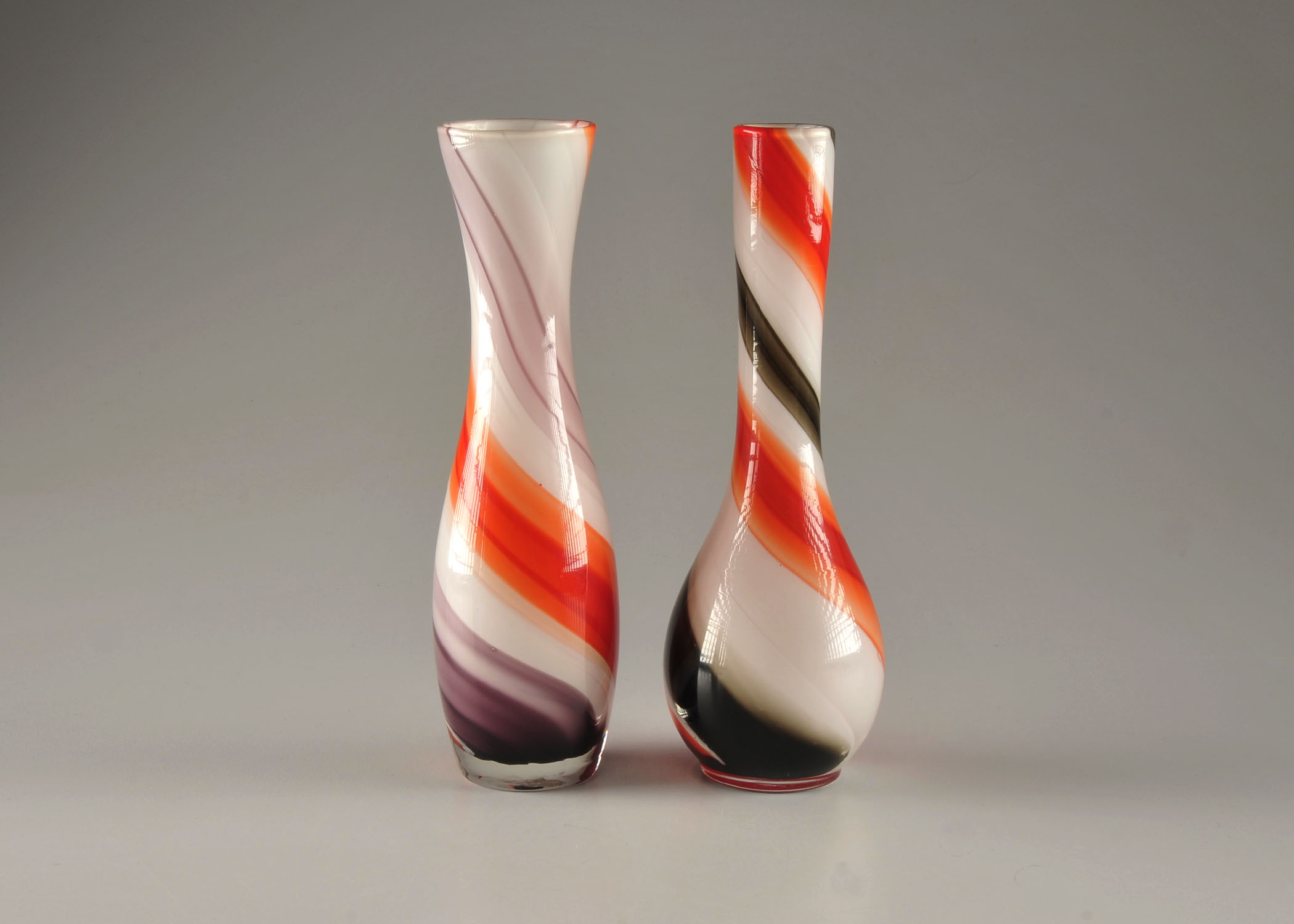 Two handblown vintage Nasco glass vases
