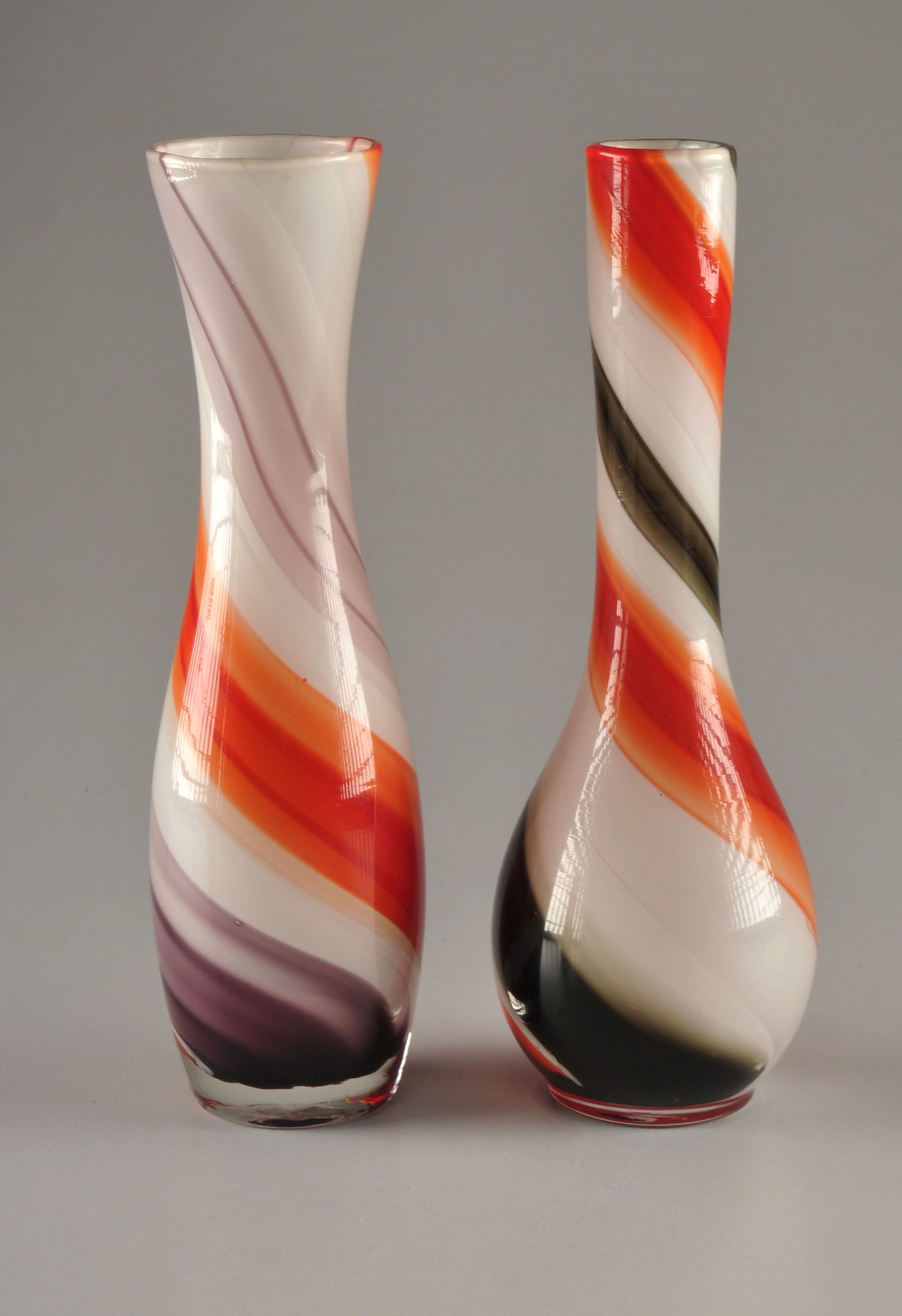 Two handblown vintage Nasco glass vases