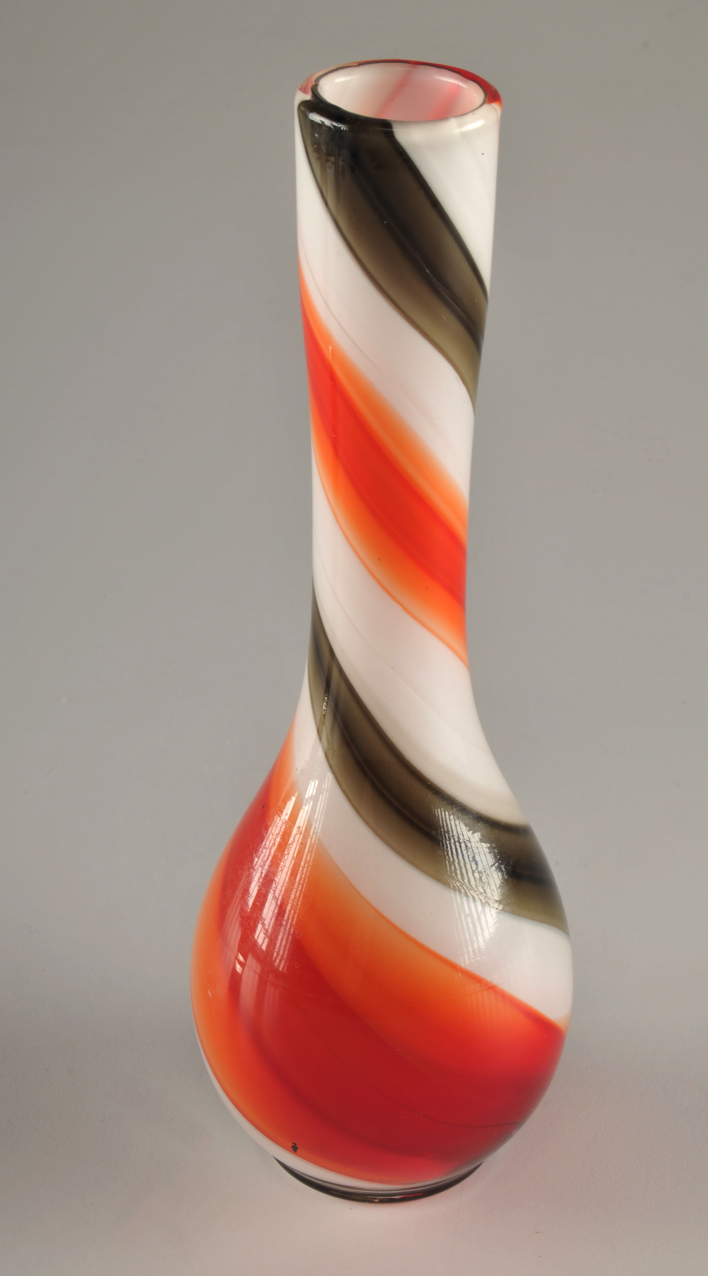 Two handblown vintage Nasco glass vases