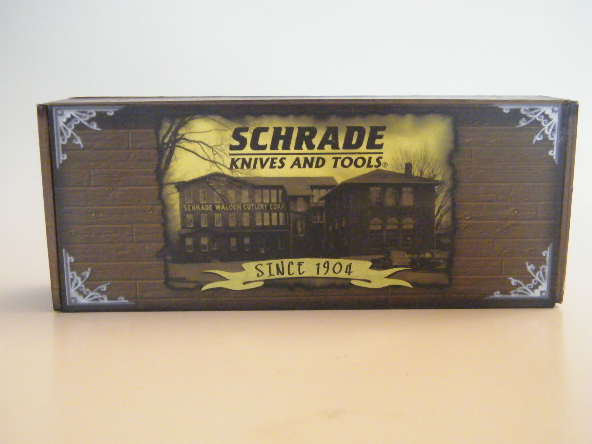 Schrade collectors knife