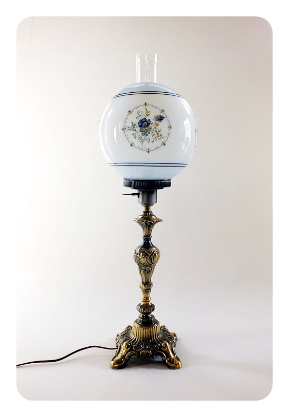 Modern electric brass table lamp