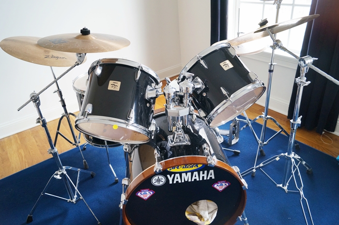 Yamaha Five Piece Drum Set 