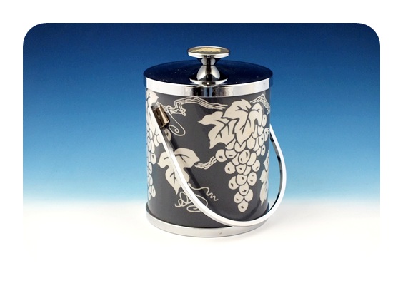 Retro Serv-Master barware set