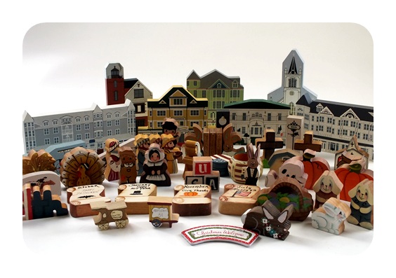 Large lot of decorative seasonal wood crafts