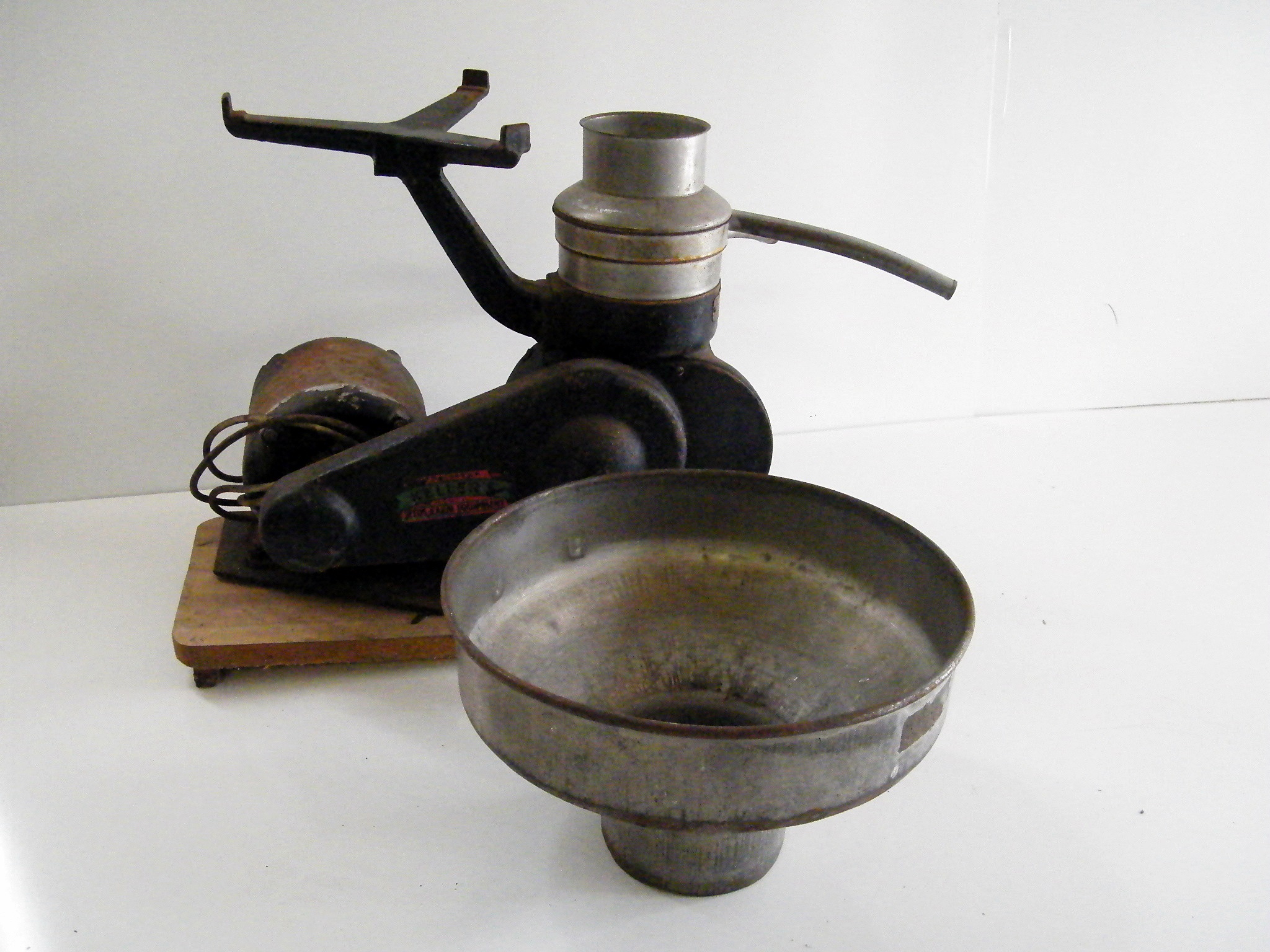 Antique Cream Separator