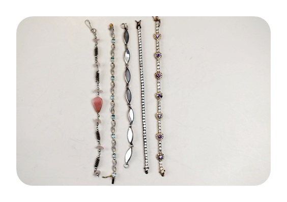 Five stunning bracelets for her