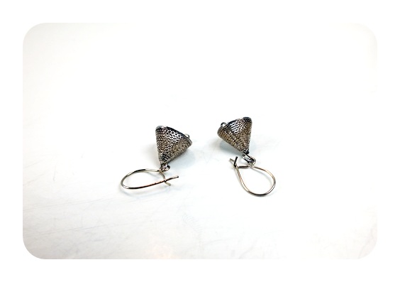 Delicate sterling bracelet and earrings. 