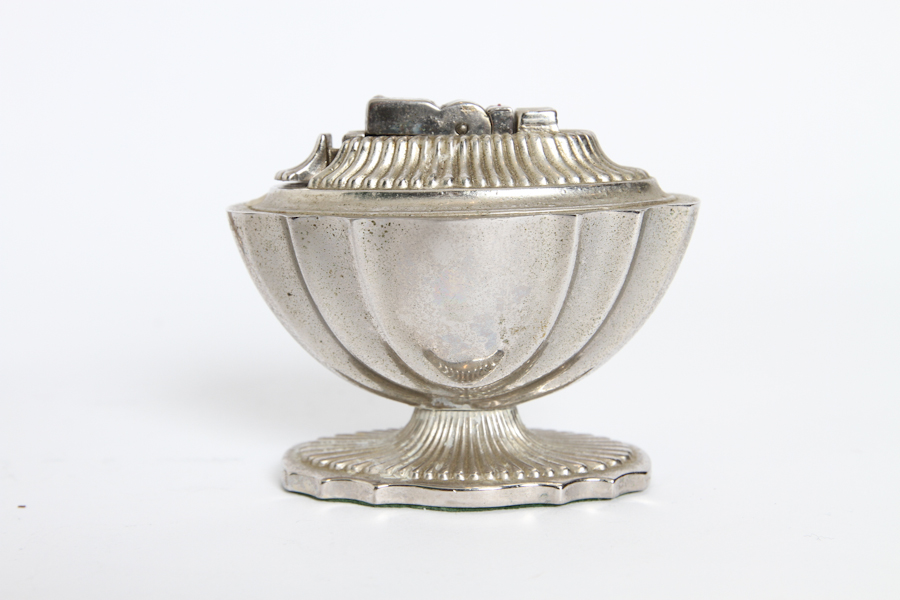 3 Vintage Table Lighters