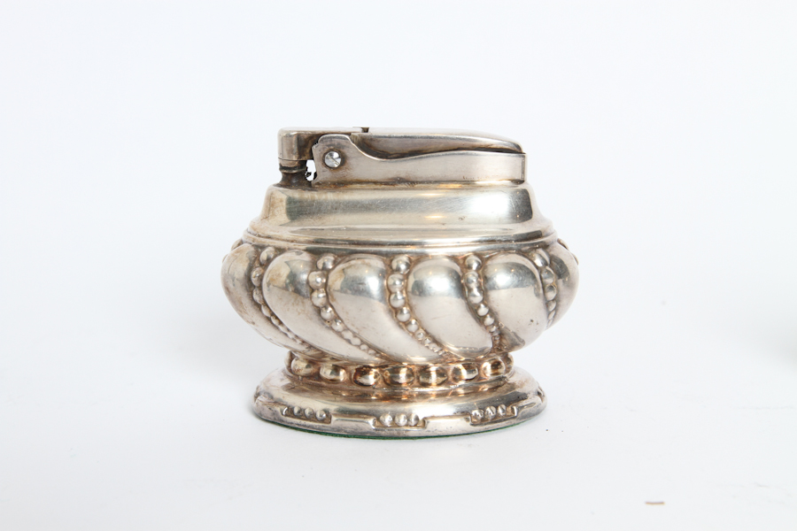 3 Vintage Table Lighters