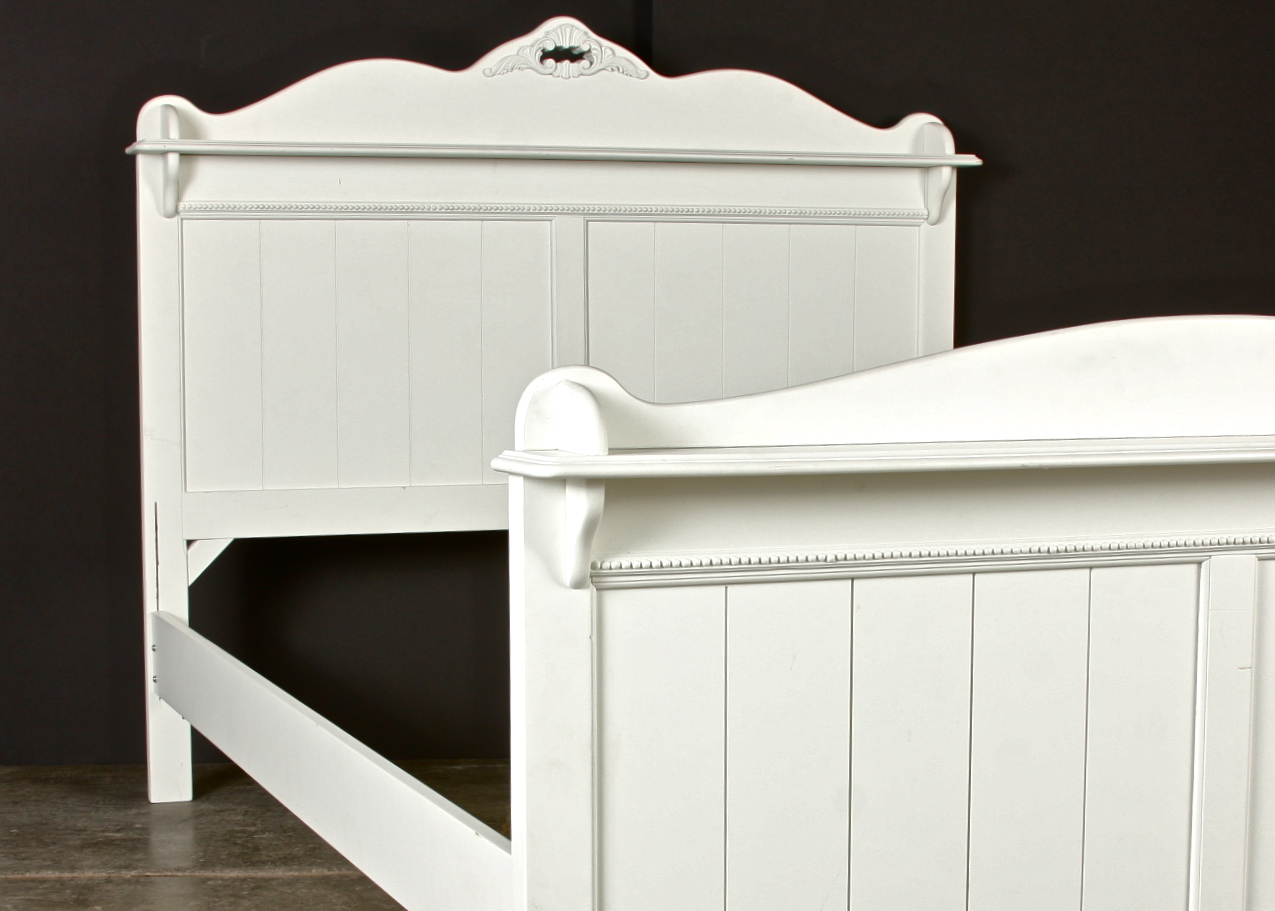 Stanley Furniture White Double Sized Bed