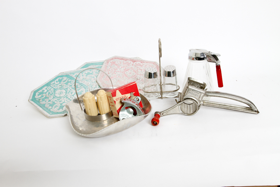 Various Vintage Kitchen Items