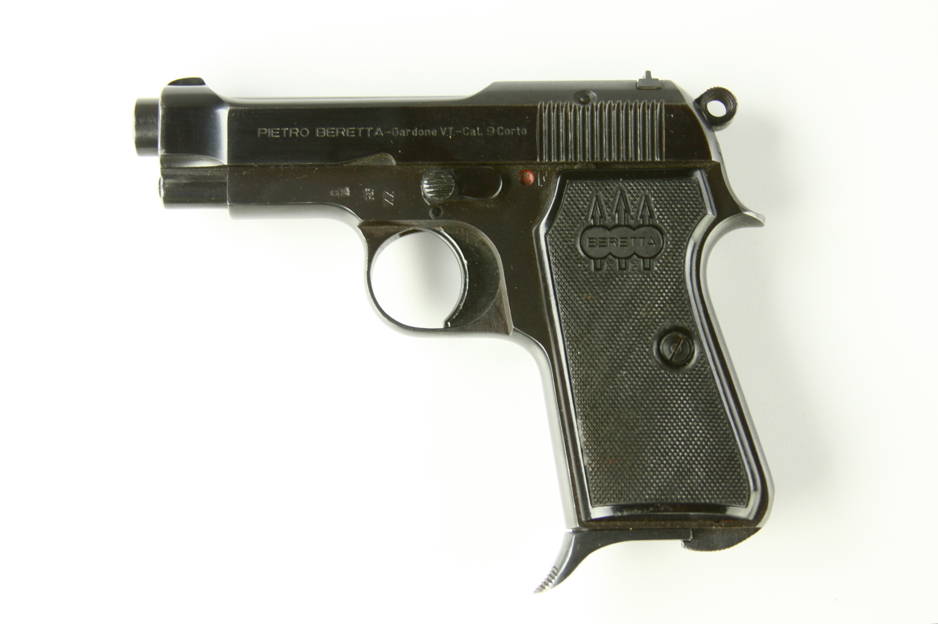 Pietro Beretta Gardone VT 9mm pistol