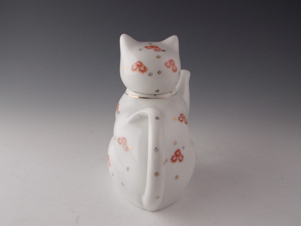 Vintage China Cat Tea Pot