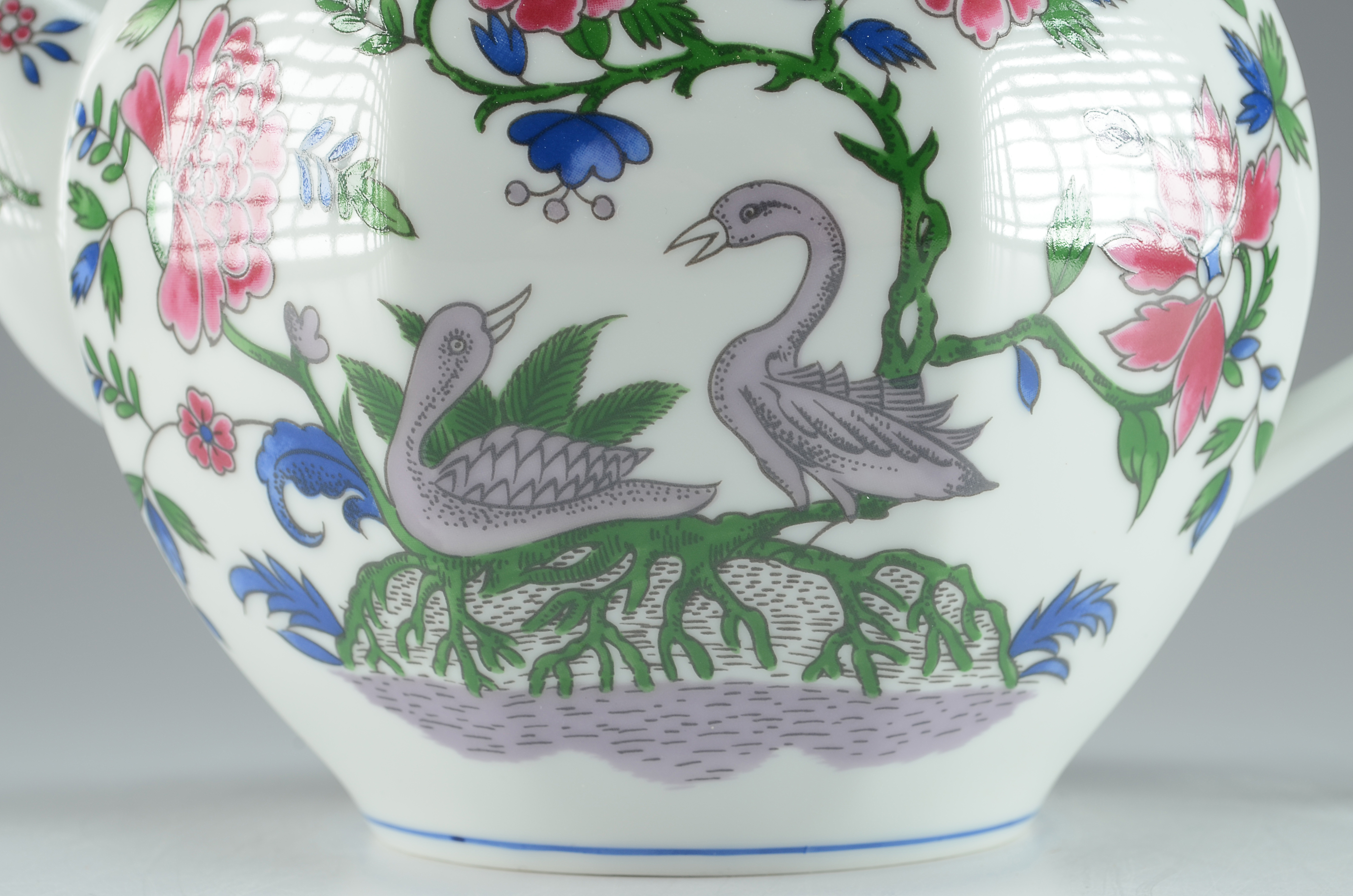 Replica Staffordshire "Imperial Peony" Teapot, Smithsonian Institution